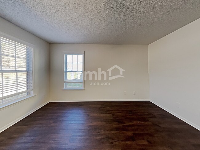 Photo - 2112 Coral Berry Ln