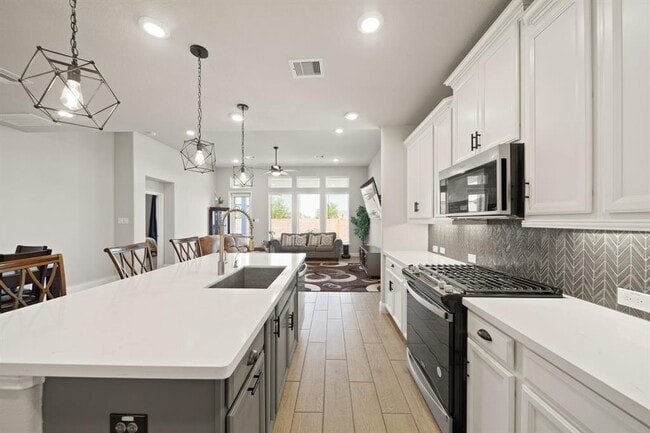 Building Photo - 1735 Harvest Lake Dr Rental