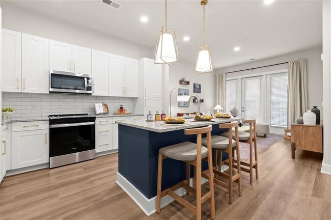 Photo - 2648 Sandy Plains Rd Unit 215