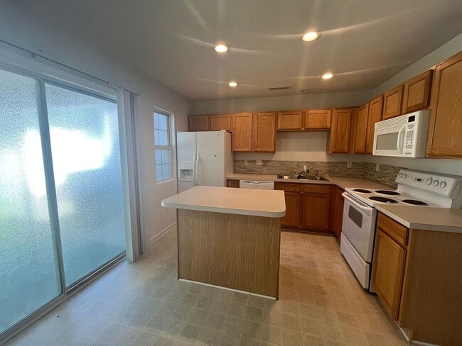 Photo - Charming 3 Bedroom, 2.5 Bath Townhome in Heart of Goose Creek