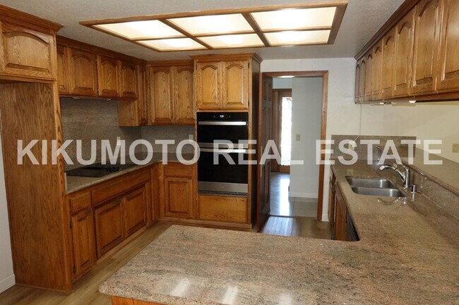 Photo - Riverlake 4 bedroom, 3 bath, 3 car home