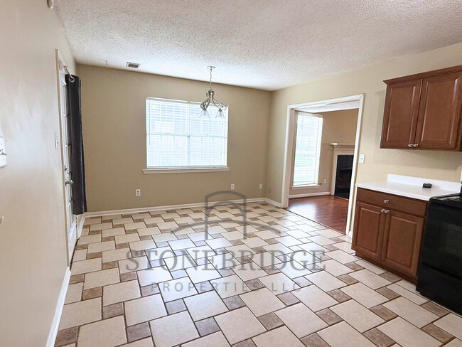 Photo - Spacious 3 bed, 2 bath with loft