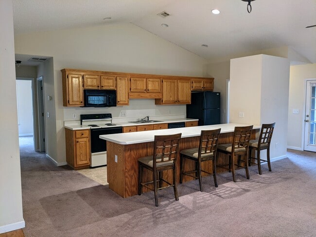 Building Photo - 311 River Lodge Dr A