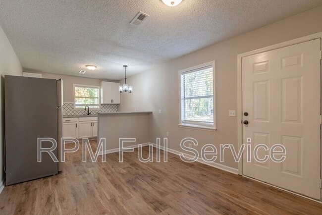 Photo - 1002 N Maple St Unit C