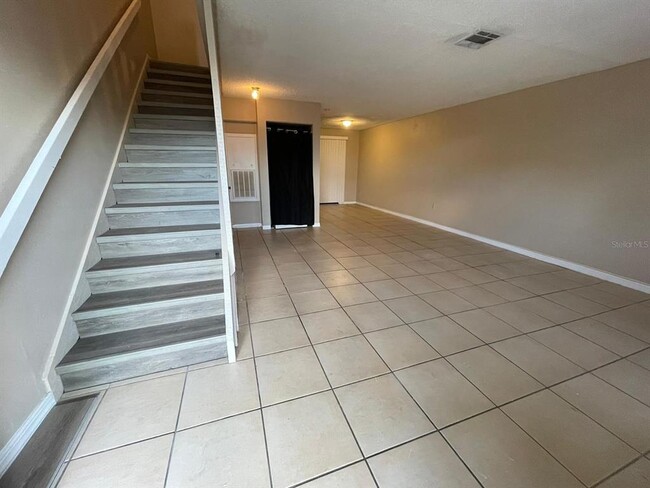 Photo - 1300 Arlington Ln NE