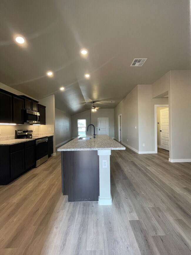 Photo - Brand new 3 bd/2 bth home in quiet neighborhood! Turf backyard with plants! All appliances! 10 mi...