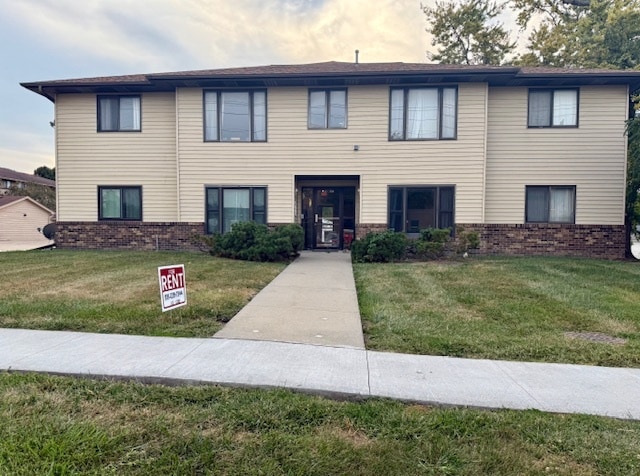 2nd Level 2BR & 2BA 1000sf unit - 509 N 1st St Unit #202