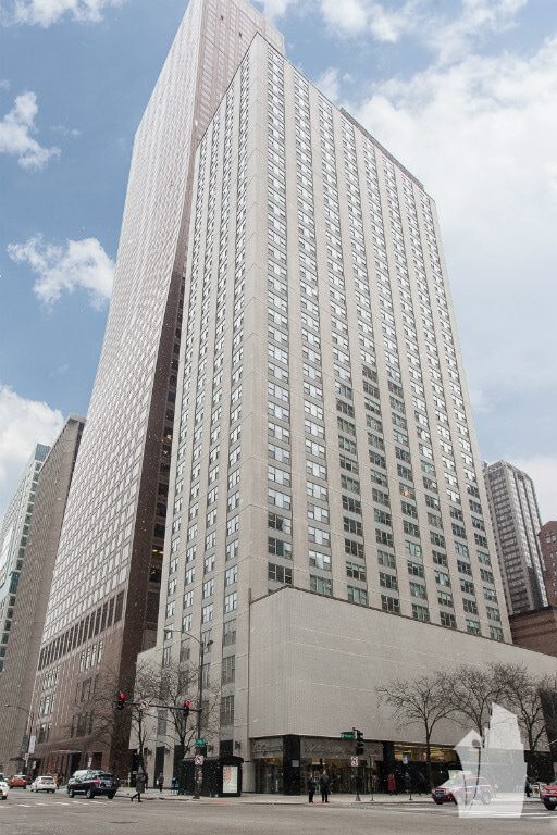 Building Photo - 777 N Michigan Ave Unit 1706 Rental