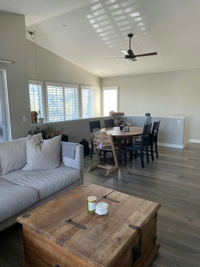 Photo - 3403 E Lambeth Ct Unidad B