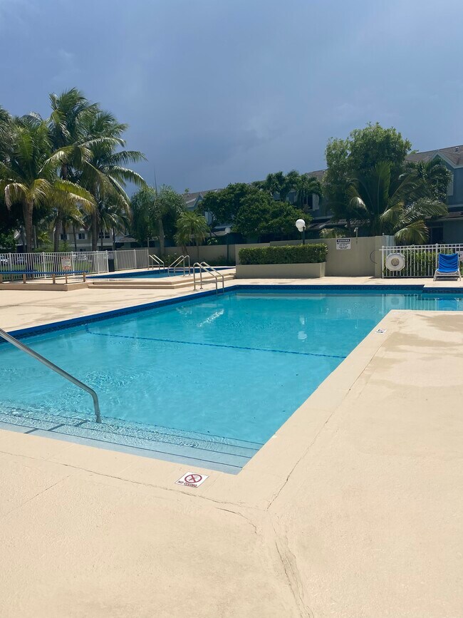 Photo - 17460 NW 67th Ct Unit 20M