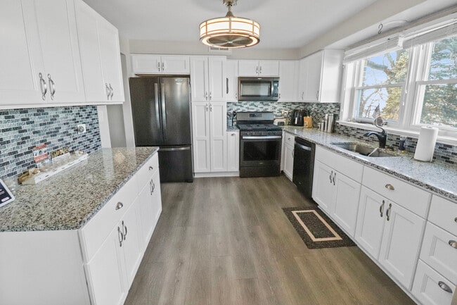 Photo - 22 N Pistakee Lake Rd Unit 2A