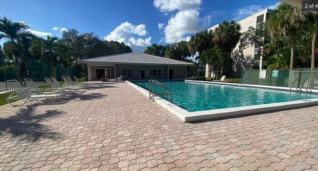 Photo - 1200 NW 87th Ave Unidad 410