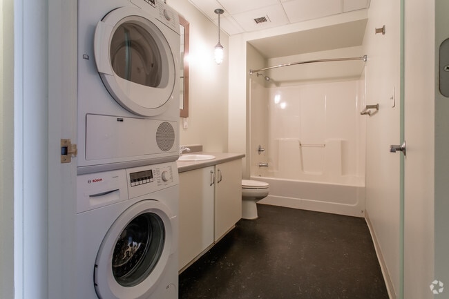 2BR, 2BA w/study - 1695 SF - The Penn Garrison Lofts