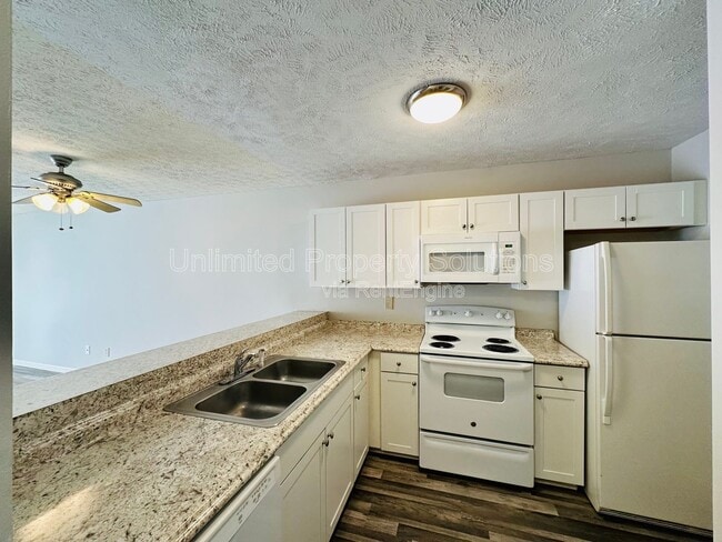 Photo - 215 Sunn Aire Ct Unit B