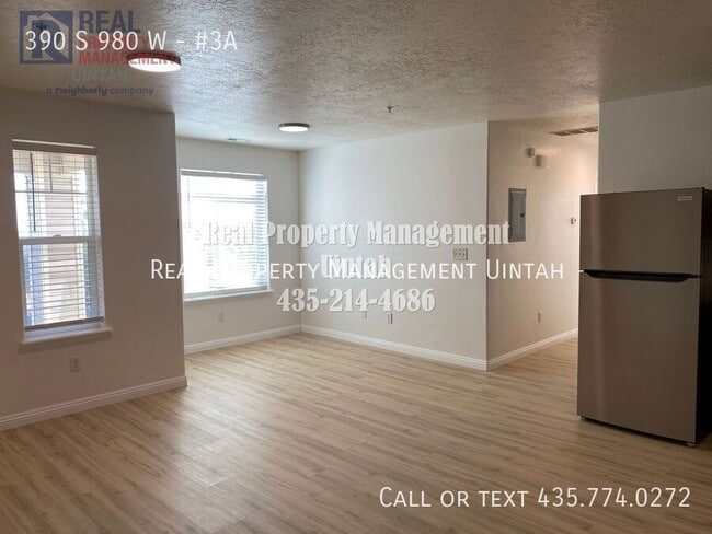 Photo - 390 980 Unit #3A