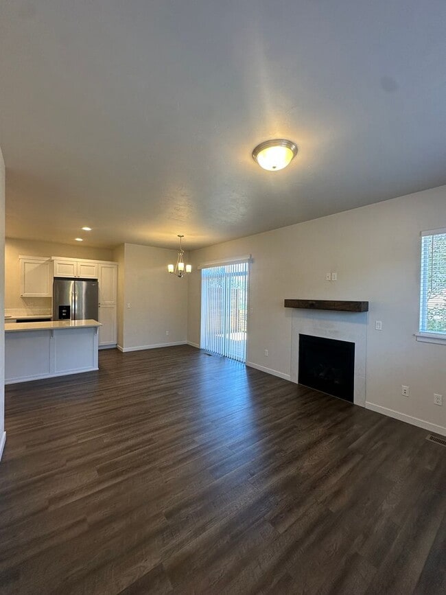 Photo - Like new construction near St. Charles!  W/S/G included!