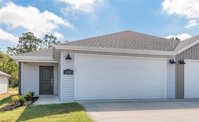 Photo - 6302 NW Kathleen St