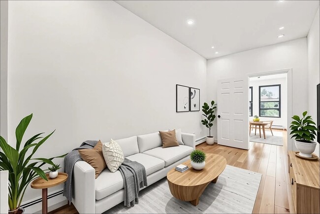 Building Photo - 138 Leonard St Unit R2 - 2R Rental