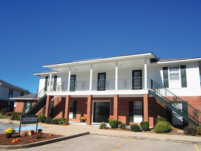 Riverwood Apartments