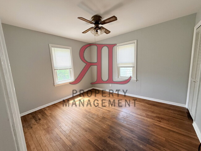 Photo - 1011 Mohican Ave