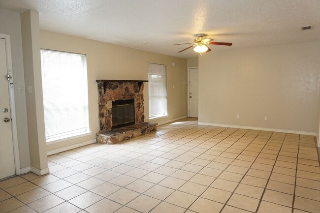 Photo - VIEW NOW - COMING SOON - Charming 3-Bedroom Duplex in East Dallas with Garage & Fenced Yard