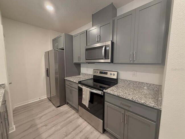 Photo - 710 Stoney Pointe Cir