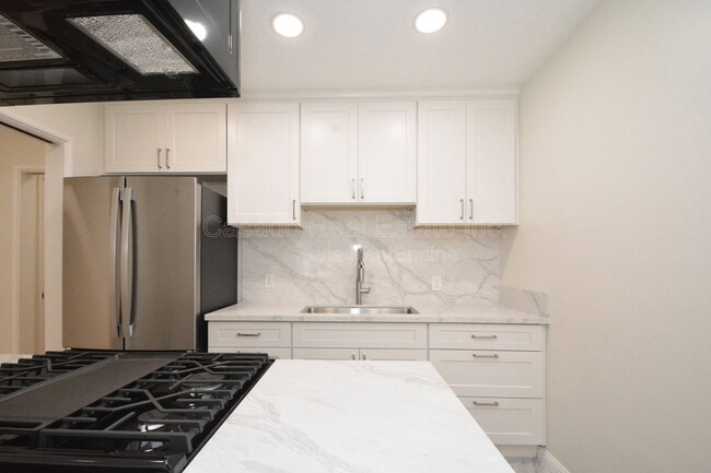 Photo - 338 Elm Ave Unit 2