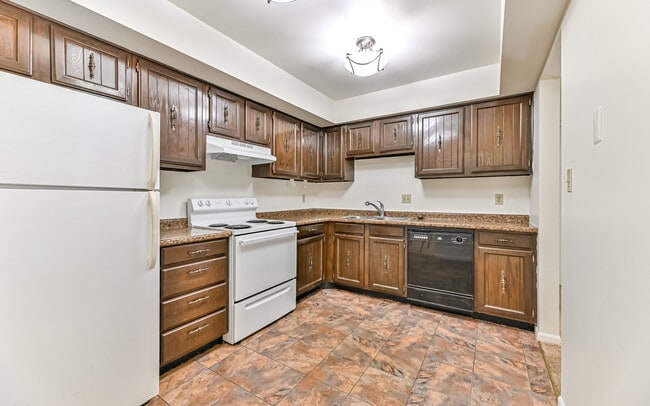 Lakewood Manor