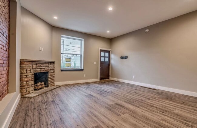 Photo - 122 N Evaline St Unit 1