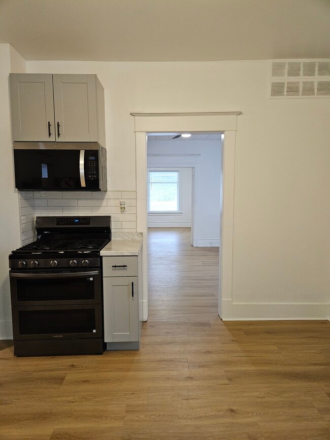 Stove and Microwave - 5706 22nd Ave Unit Lower