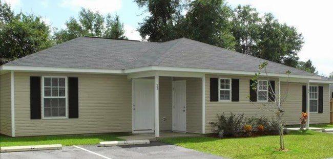 Alcove Apartments - 10150 cove Ave