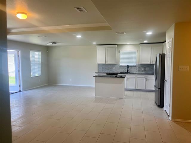 Photo - 704 Rivers Creek Ln