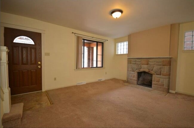 Photo - 804 Lilac St