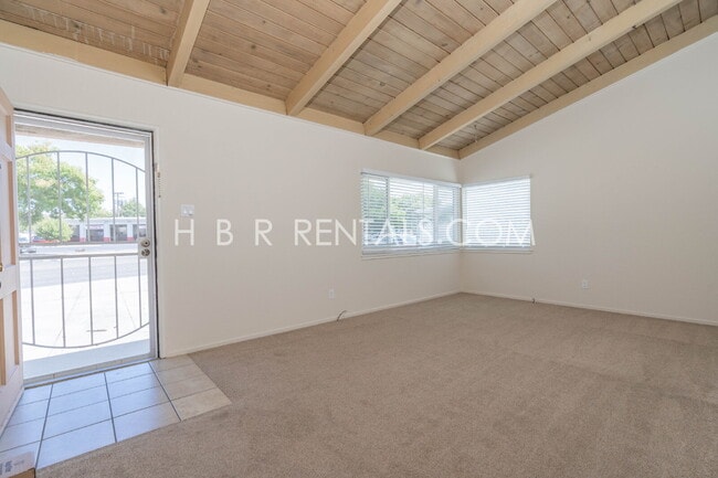 Photo - Charming 2-Bedroom Home in Tracy – Comfortable Living with an Ideal Location!