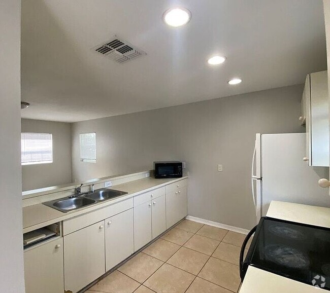 Building Photo - 7512 E 21st Ave Rental