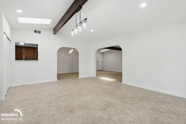 Photo - Newly Remodeled 5Bdm 2Ba Home with Huge Patio!