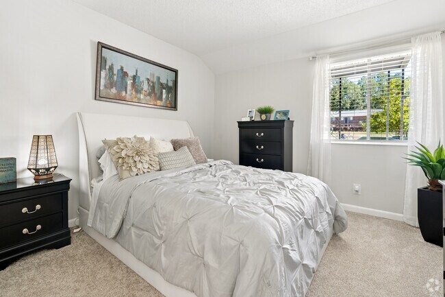 1BR-1BA - 540SF - Bedroom