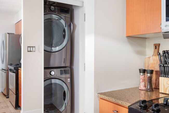 Photo - 1438 Richards St Unit ID1344595P