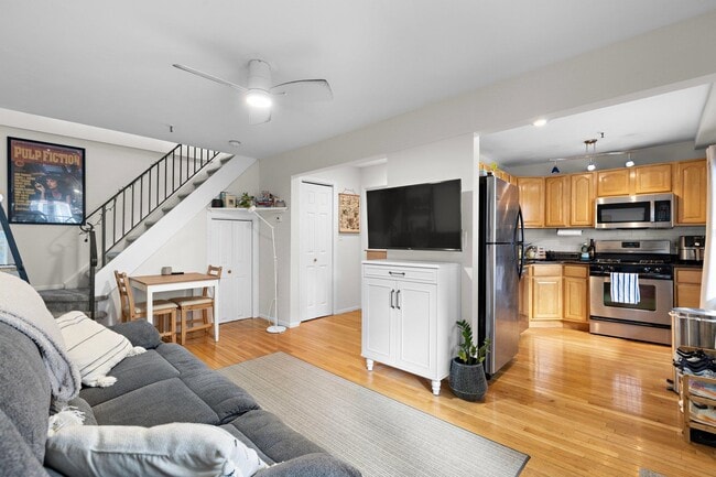 Building Photo - 203 Washington St Unit 306