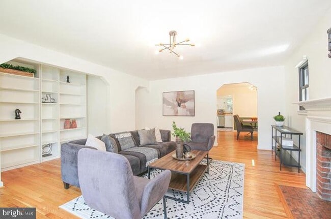 Photo - 5602 Hawthorne St