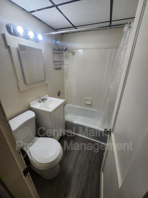 Photo - 127 Oak St Unit 127 Oak-2