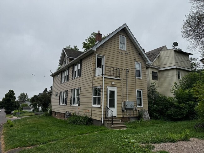 Photo - 3101 Restormel St Unit Upper
