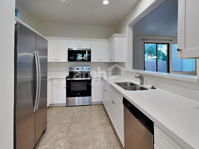 Photo - 2930 S Cole Dr