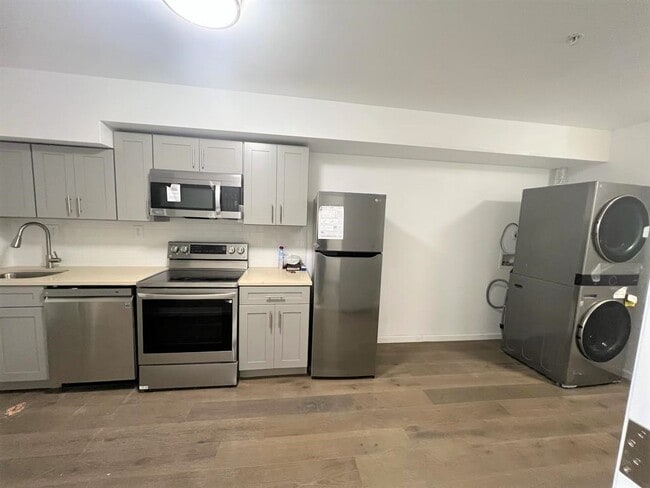 Photo - 1015 Spruce St Apartments Unit 1F