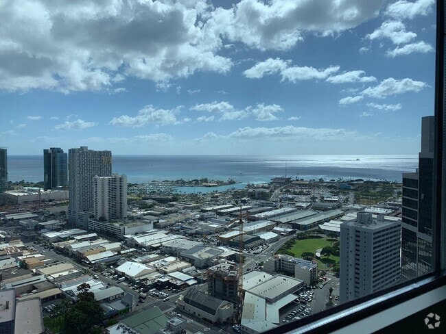 Building Photo - High Floor - Highly sought after Studio 1 ... Unit 4509 Rental