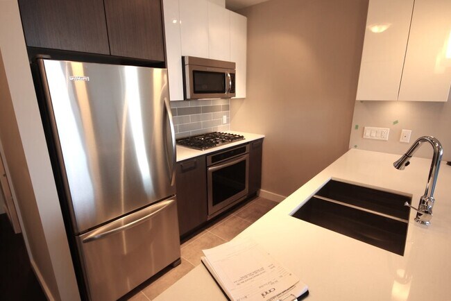 Photo - 6200 River Rd