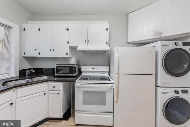 Photo - 503 Caroline St