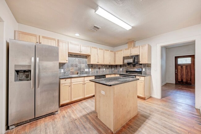 Photo - 3106 King St Unit entire House