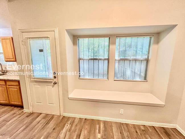 Photo - 146 Creek Cove Dr