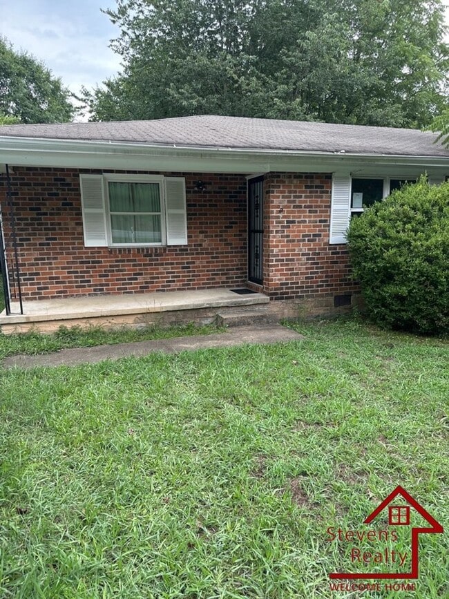 Photo - 1231 Helena Dr